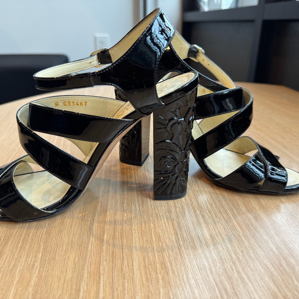 CHANEL Black Patent Leather High-Heeled Sandals - Picture 6 of 8